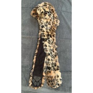 NWOT Leopard Spirithood